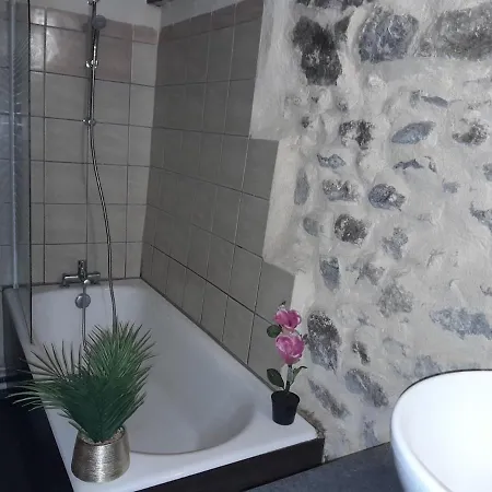 בית נופש Nouveau Maison Thiernoise Typique *