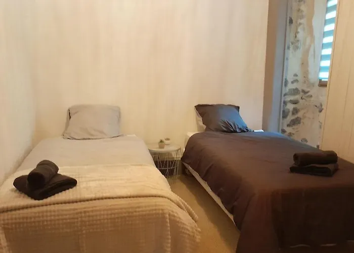 Nouveau Maison Thiernoise Typique